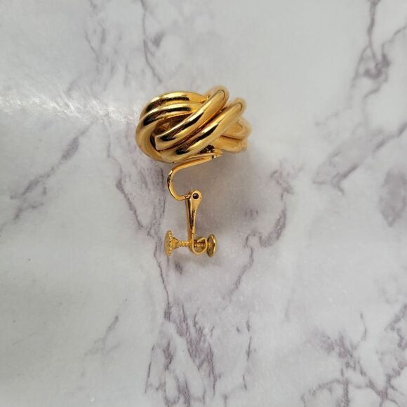 Gold Toned Love Twist Knot Vintage Screw Back Clip On Earrings - Picture 4 of 7